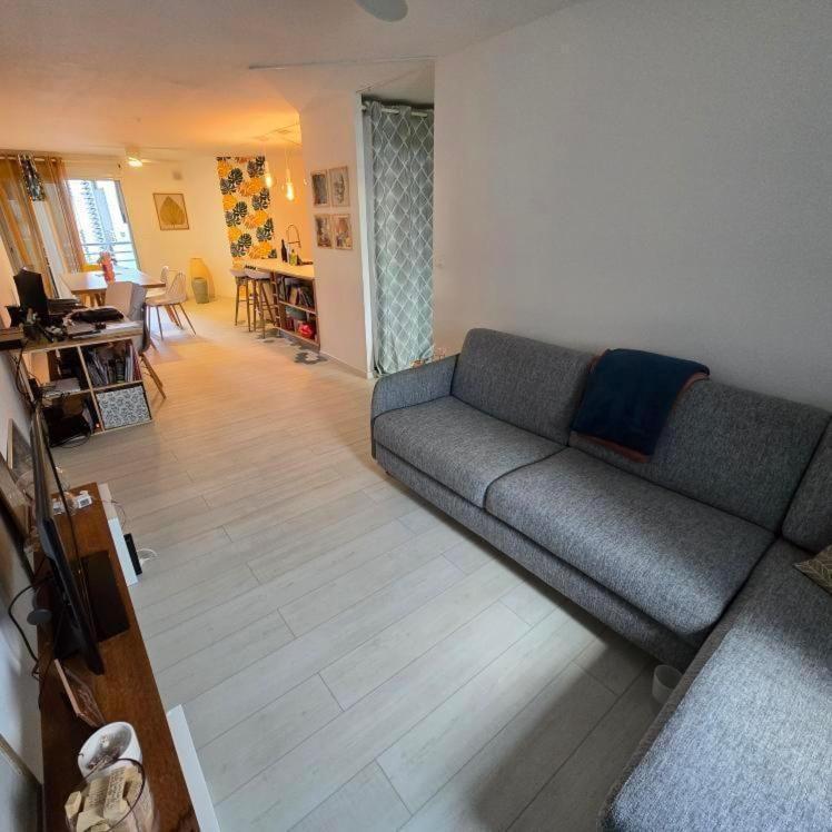 Chambre Chez L'Habitant Cosy Et Moderne, Vue Sur Montagne 생드니 외부 사진